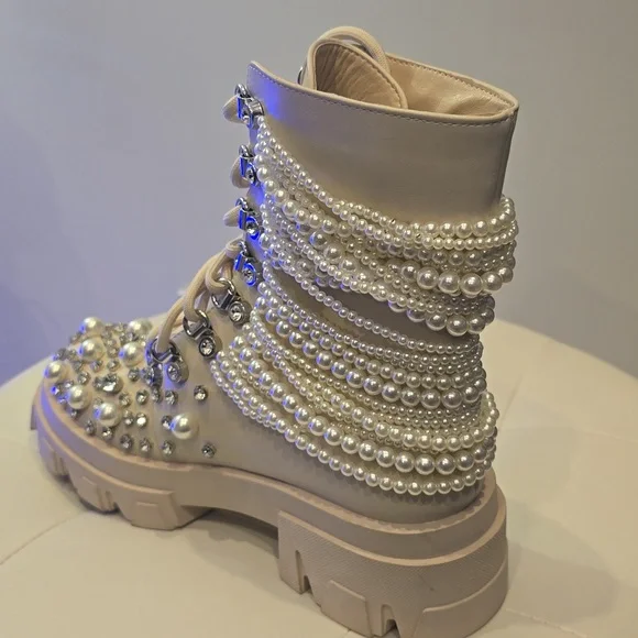 Twinkley Pearl Rhinestone hiking boot AZALEA WANG Beige Off White Shoes  6 1/2 - Picture 7 of 7